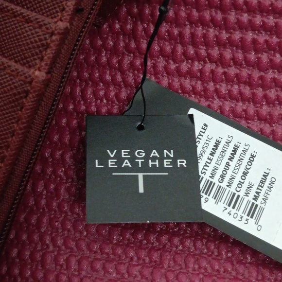 TAHARI - Picture 3 of 4